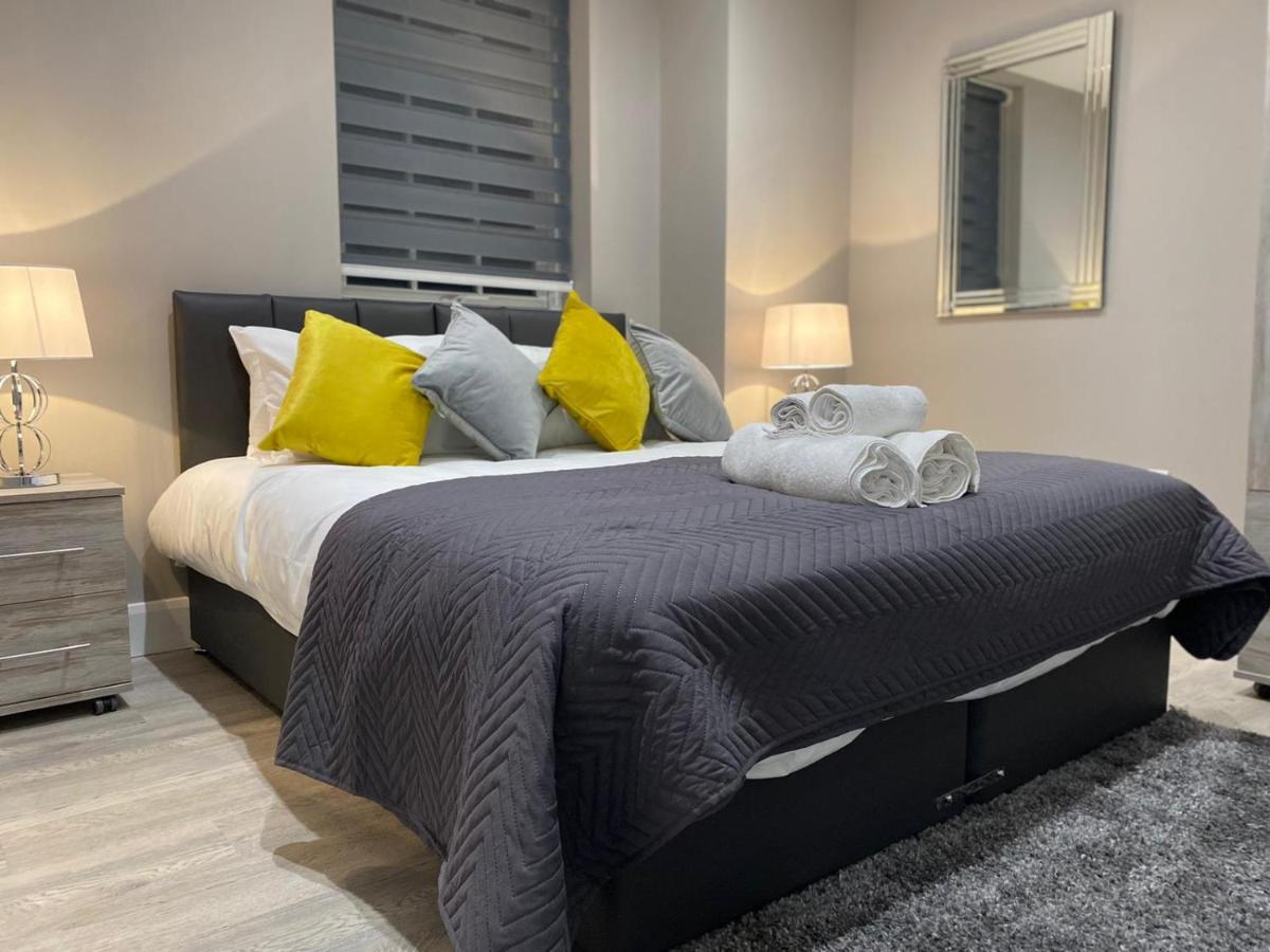 Amazing Central High Street Self Contained Apartments By Syl Watford  Eksteriør billede