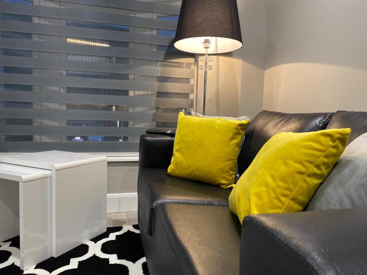 Amazing Central High Street Self Contained Apartments By Syl Watford  Eksteriør billede